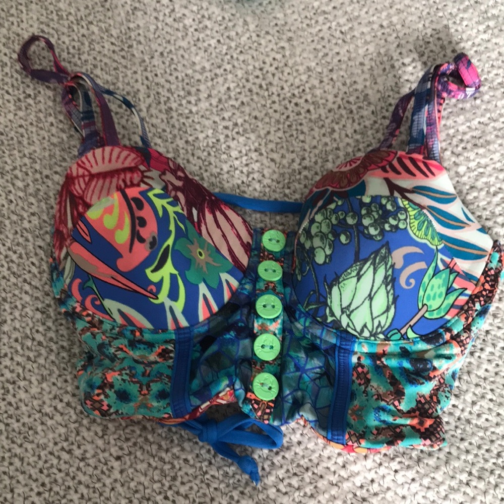 Bikini top